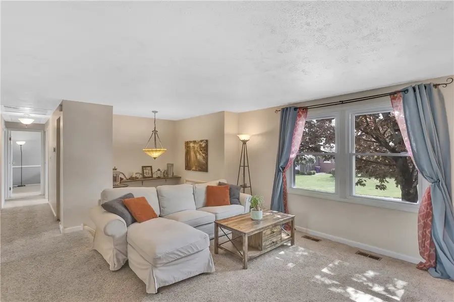 645 Blue Ridge Rd, Pittsburgh, PA 15239 - #3