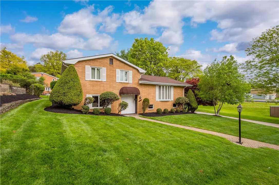 5330 Tomfran Dr, Pittsburgh, PA 15236 - #1