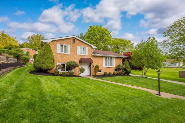 5330 Tomfran Dr, Pittsburgh, PA 15236