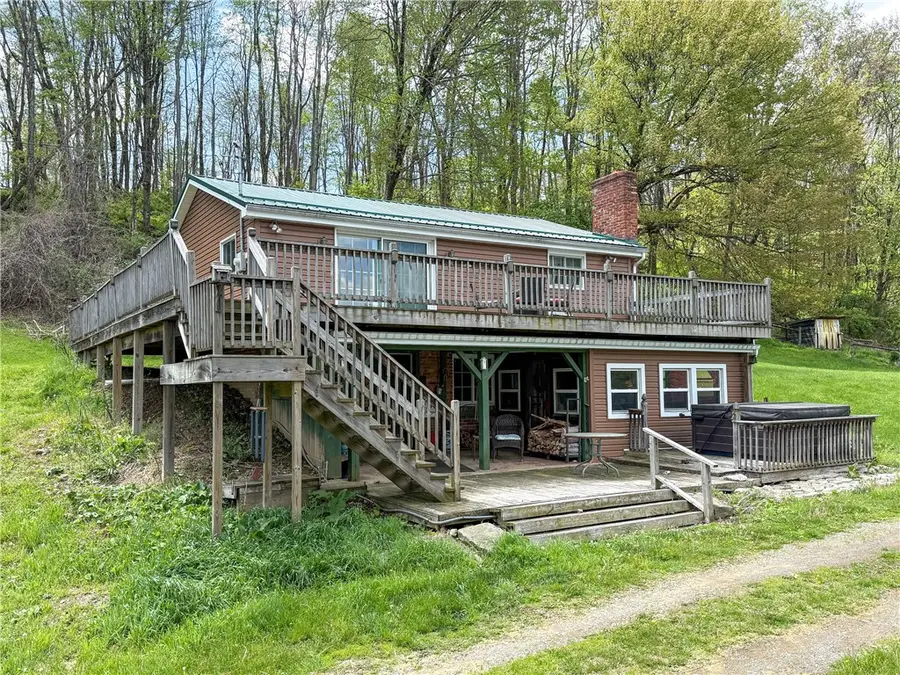 401 Beefalo Rd, Ford City, PA 16226 - #2