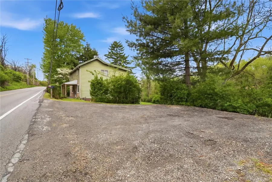 1058 Thompson Run Rd, West Mifflin, PA 15122 - #3