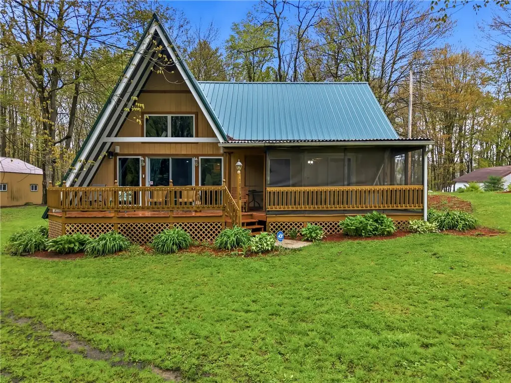 10168 Conneaut Drive, Conneaut Lake, PA 16316 - #1