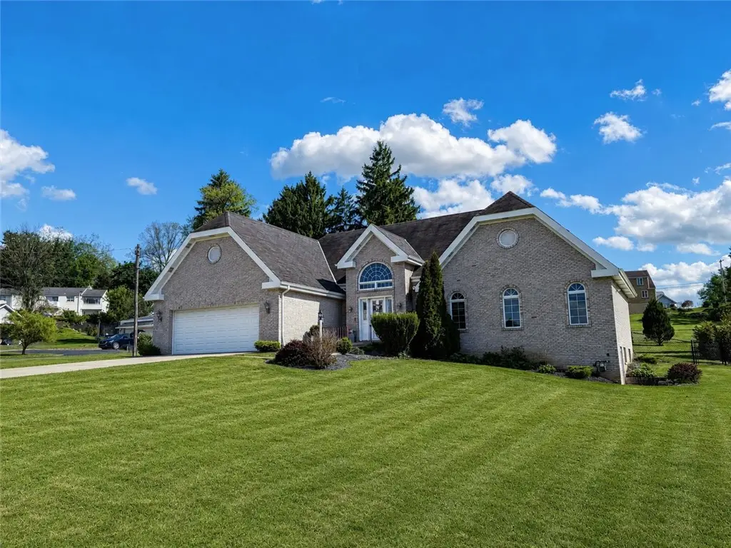315 Lesnett Rd, Pittsburgh, PA 15241 - #1
