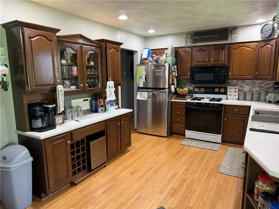 11 Hoyt Drive, Indiana, PA 15701 - #3