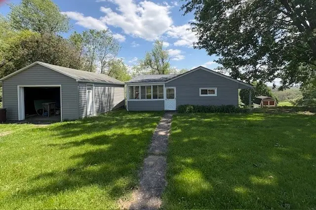 6365 Tuscarawas Rd, Industry, PA 15052 - #1
