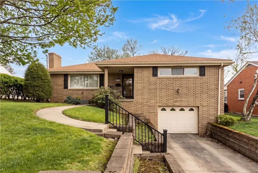 1455 Orchardview Dr, Pittsburgh, PA 15220 - #2