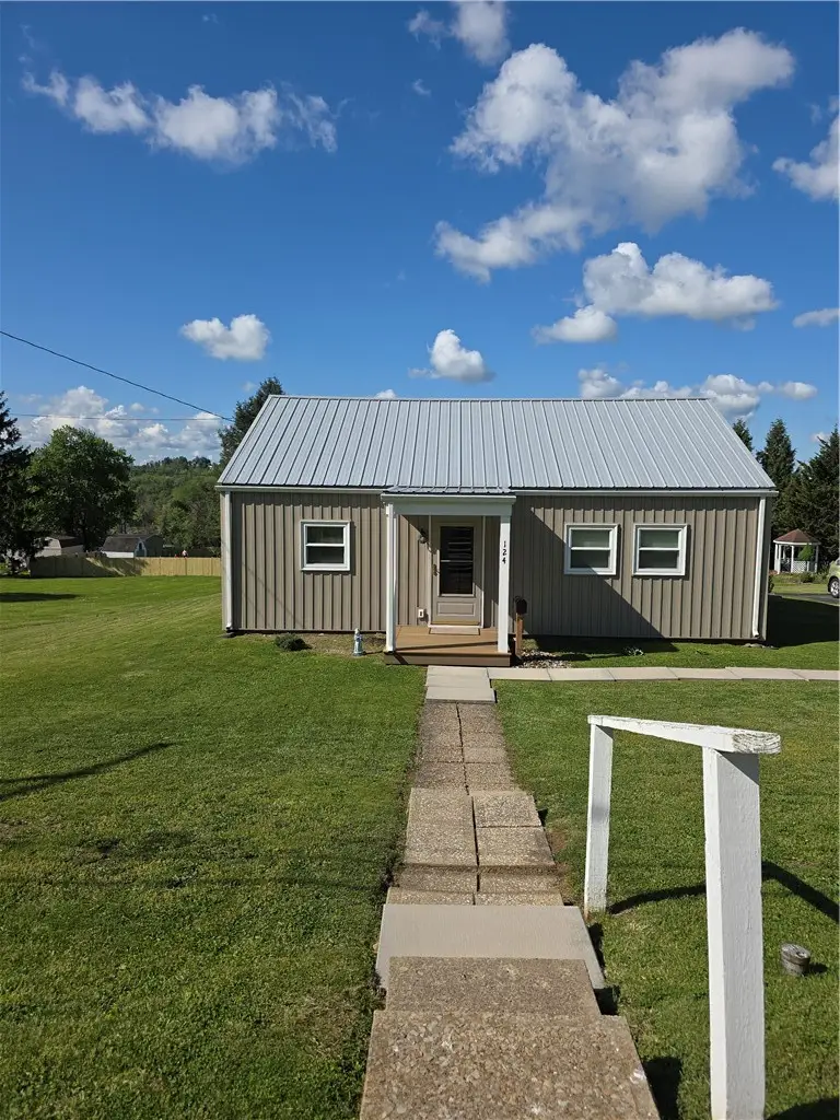 124 Cooper Street, Uniontown, PA 15401 - #1