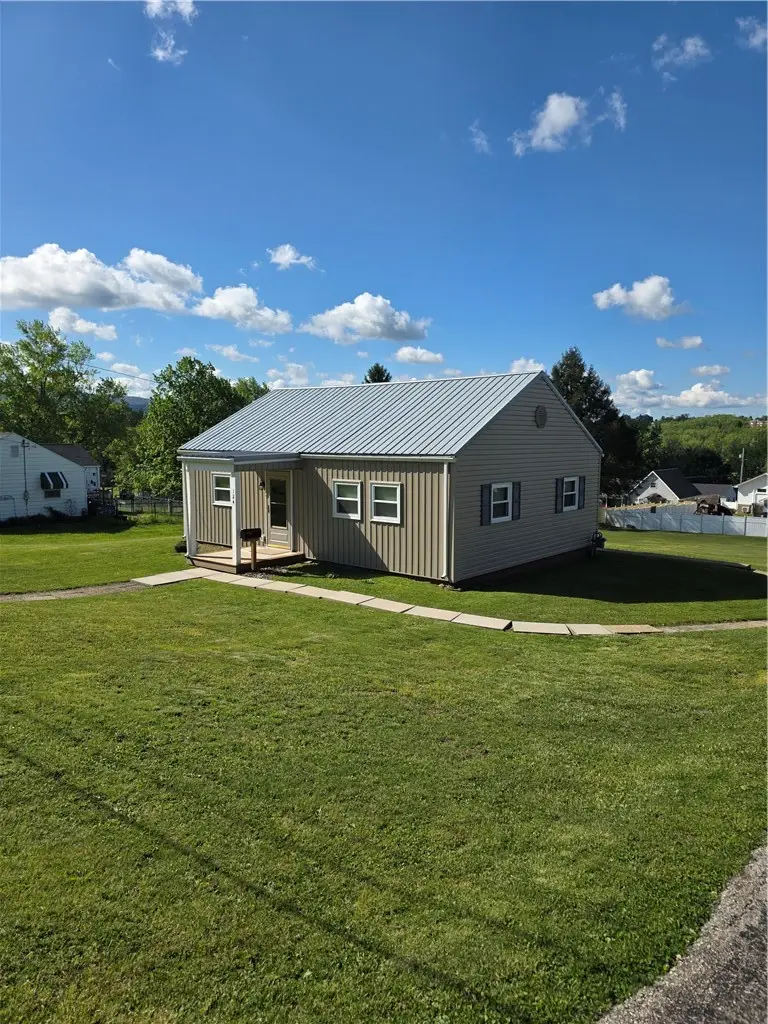 124 Cooper Street, Uniontown, PA 15401 - #2
