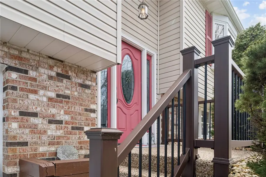 141 Byerly Dr, Jeannette, PA 15644 - #2