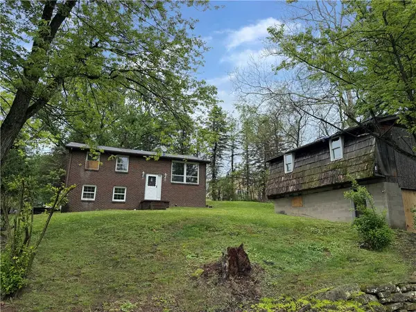 110 Roger Lane, Irwin, PA 15642