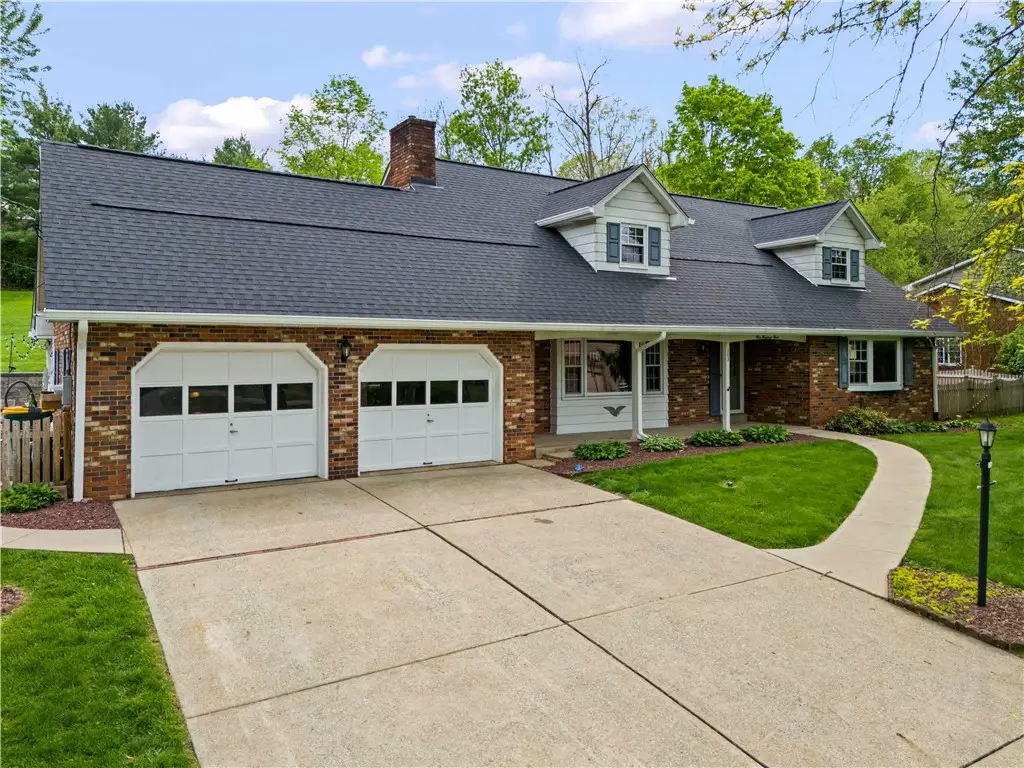103 Sweetbriar Dr, Canonsburg, PA 15317 - #1