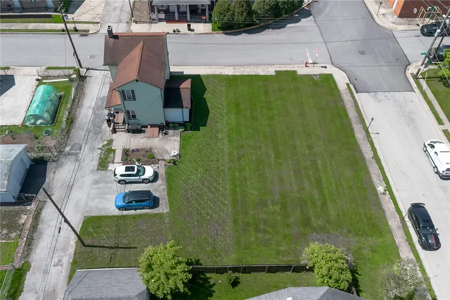 306 Jefferson St, Latrobe, PA 15650 - #2
