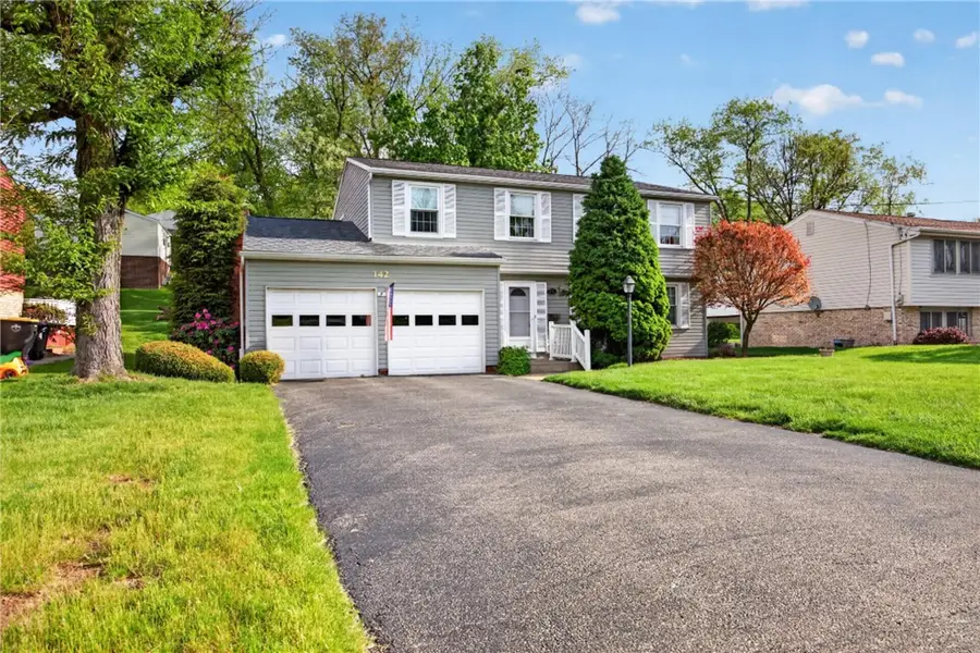 142 Thunderwood Dr, Bethel Park, PA 15102 - #2