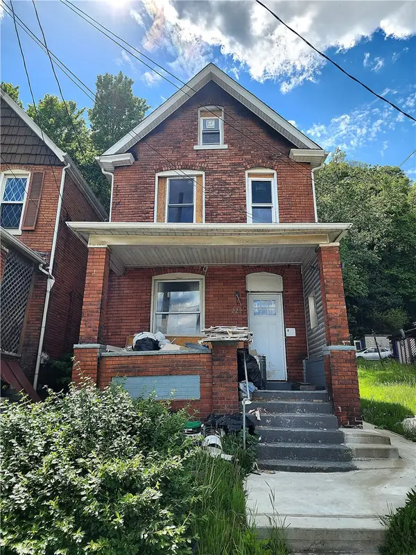 229 Freeport Rd, Creighton, PA 15030