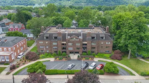 316 Beaver St. #402, Sewickley, PA 15143