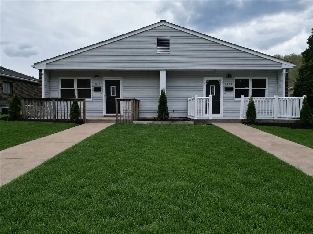 2727/2729 Kingston Dr, Natrona Heights, PA 15065 - #1