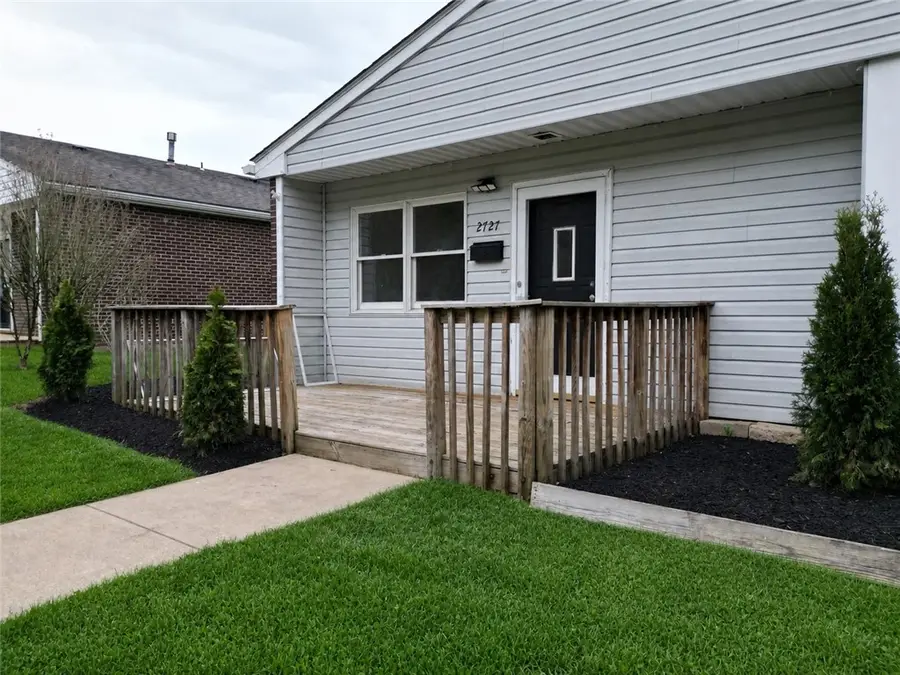 2727/2729 Kingston Dr, Natrona Heights, PA 15065 - #2