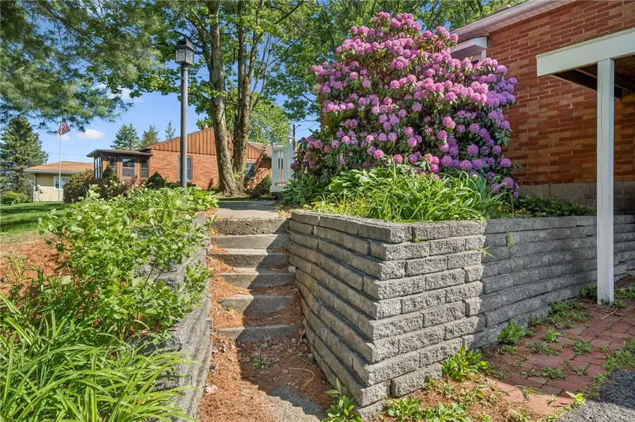 1742 Theatre Street, Latrobe, PA 15650 - #2