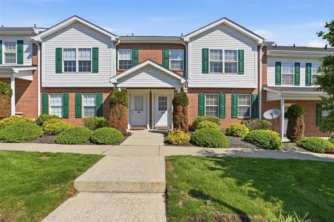 303 Northglen Ct, Gibsonia, PA 15044 - #1