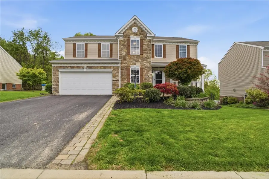 138 Tuscany Estates Dr, Finleyville, PA 15332 - #2