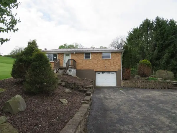 571 Little Daniels Run Rd, Scenery Hill, PA 15360