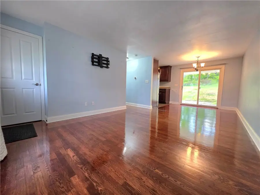13320 Saint Clair Dr, Irwin, PA 15642 - #3
