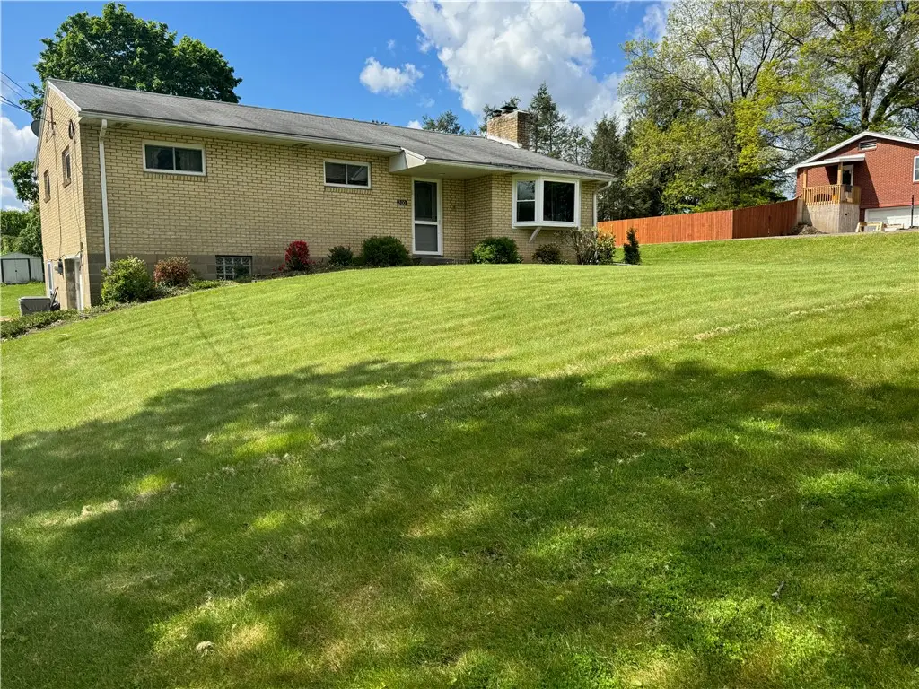 200 North Dr, Butler, PA 16001 - #1