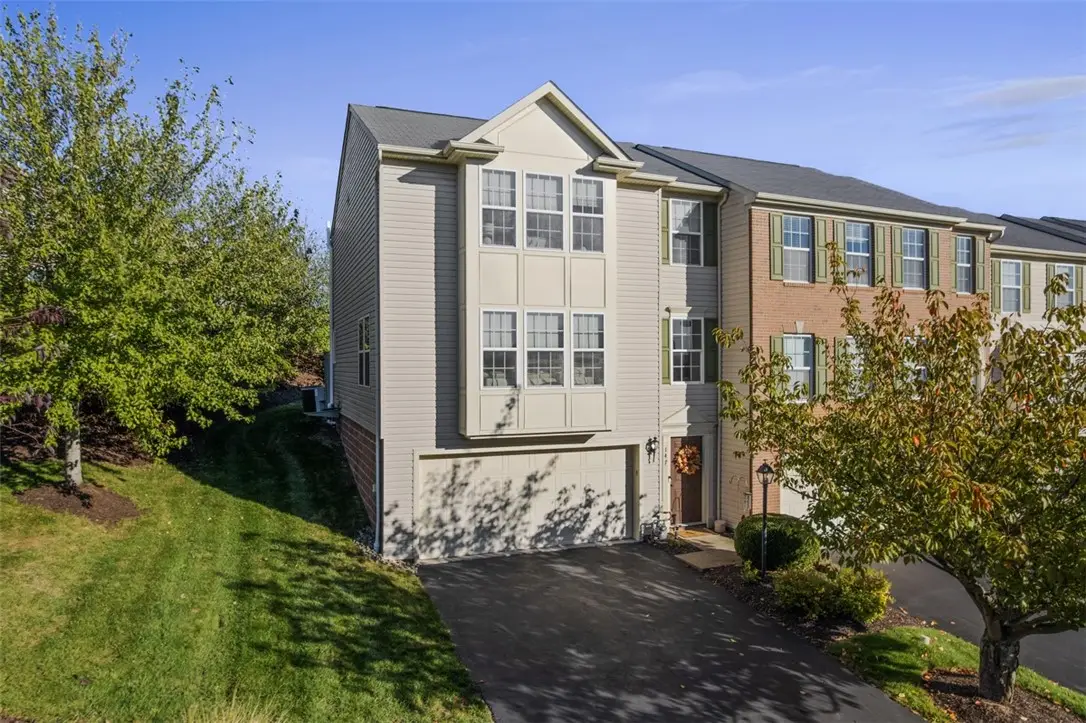 147 Kensington Dr, Pittsburgh, PA 15237 - #1