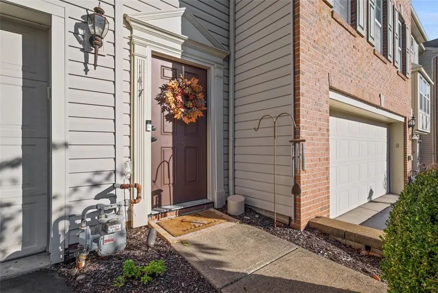 147 Kensington Dr, Pittsburgh, PA 15237 - #2