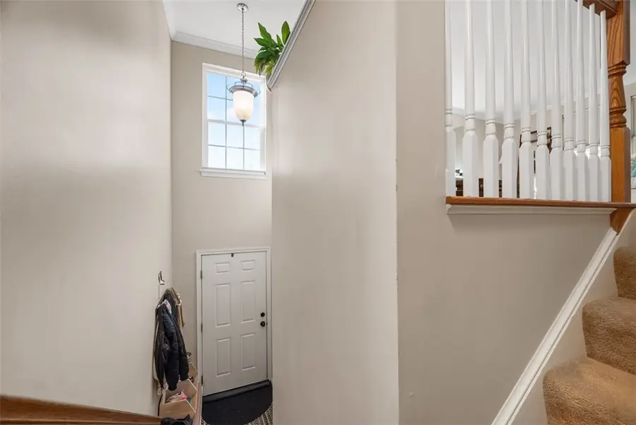 147 Kensington Dr, Pittsburgh, PA 15237 - #3