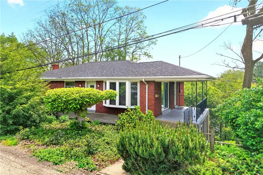 137 Ridge Ave, Bellevue, PA 15202 - #2