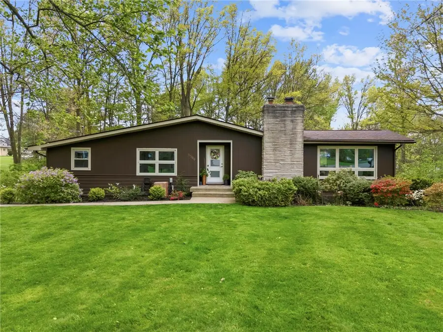 3300 Rosemary Ln, Hermitage, PA 16148 - #2
