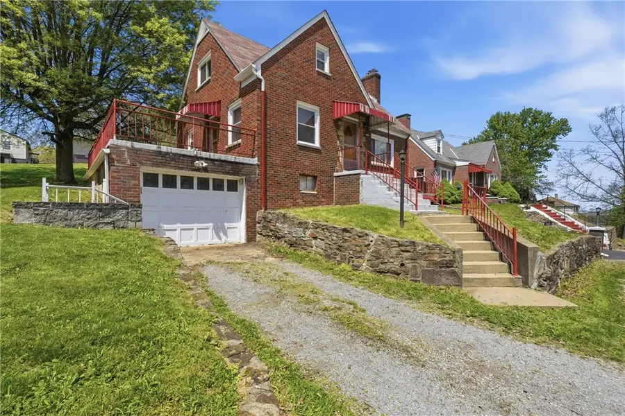 3605 W 4th Ave, Beaver Falls, PA 15010 - #2