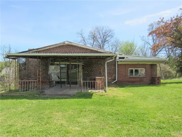 810 Newingham Lane, Arona Boro, PA 15617