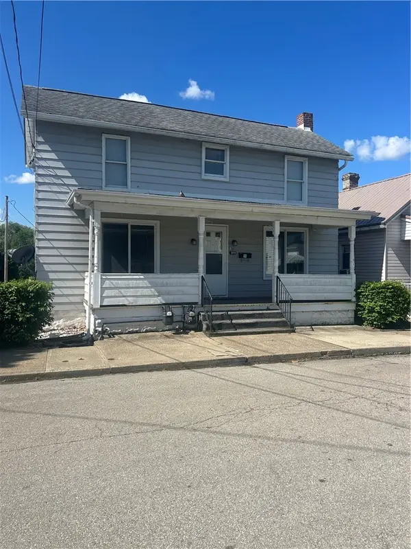 309 Spruce St, Mount Pleasant, PA 15666