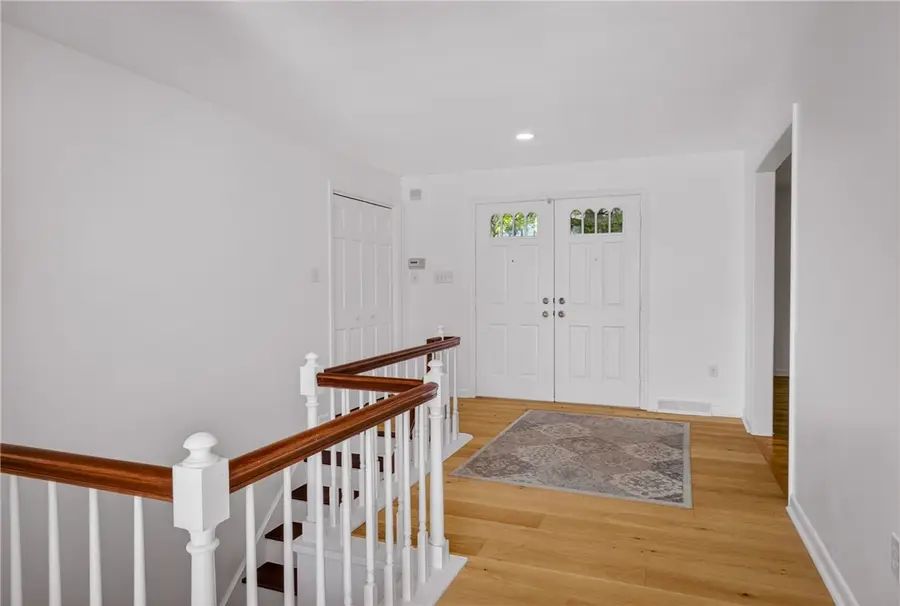 2343 Golfview Dr, Pittsburgh, PA 15241 - #2