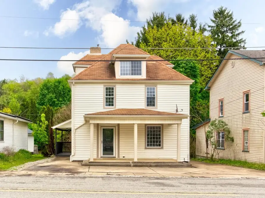 1660 Mercer Rd, Ellwood City, PA 16117 - #3