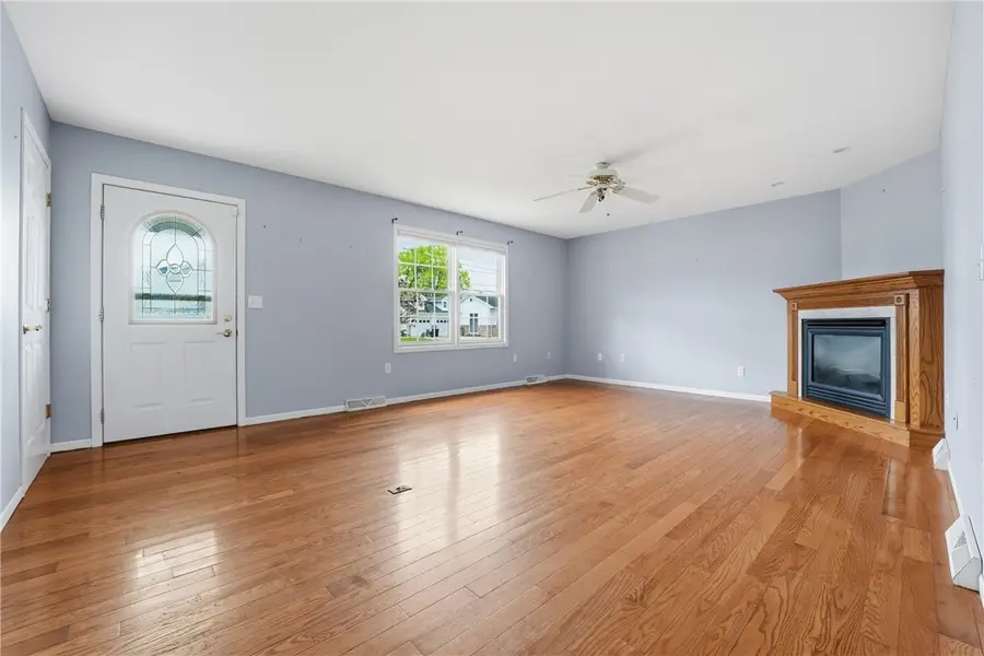924 Rose Ave, New Castle, PA 16101 - #3
