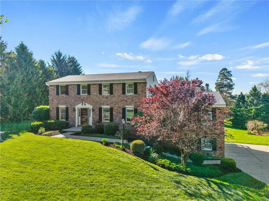 4216 Clendenning Rd, Gibsonia, PA 15044 - #1