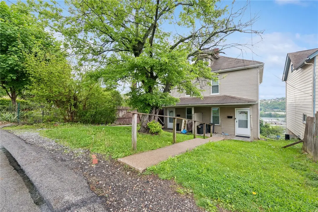4-6 Charles St, Dravosburg, PA 15034 - #1