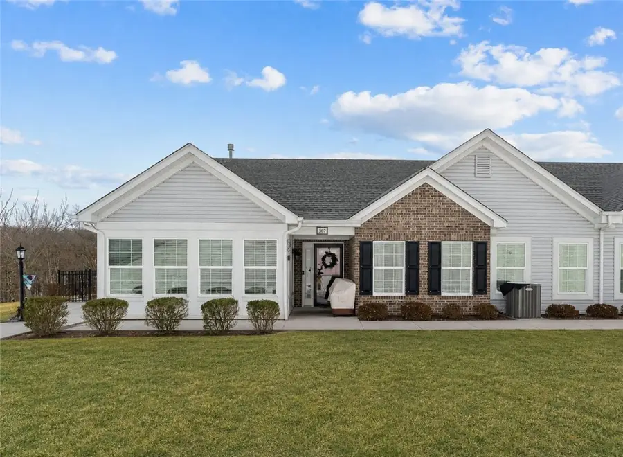 307 Spring Valley Drive, Zelienople, PA 16063 - #2