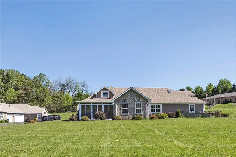 525 Kelly Blvd, Slippery Rock, PA 16057 - #2