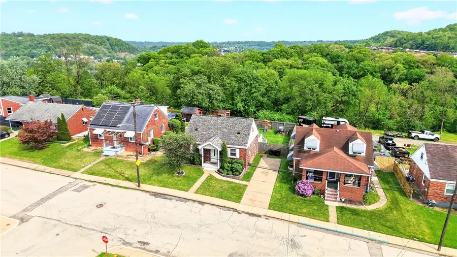 301 Owens Ave, McKeesport, PA 15133 - #2