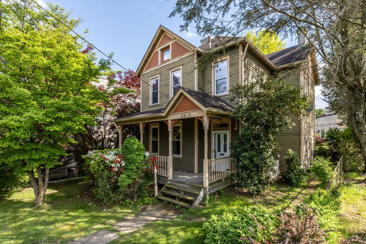 2915 Chartiers Avenue, Pittsburgh, PA 15204 - #1