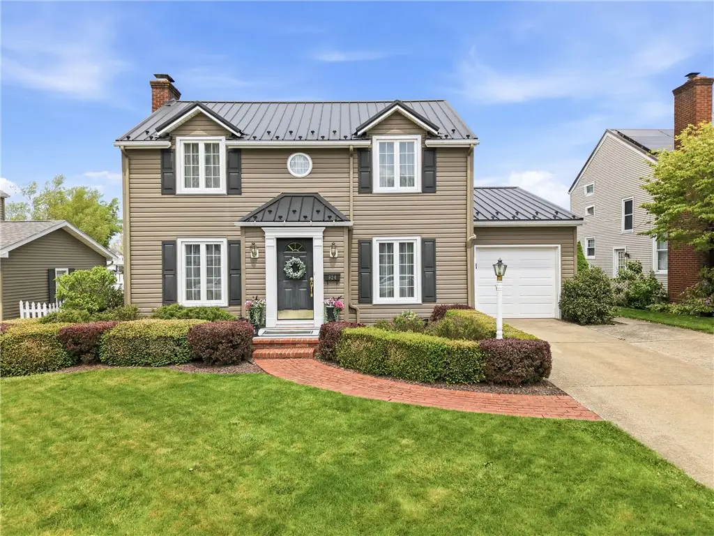 924 Mayfield Rd, Sharpsville, PA 16150 - #1