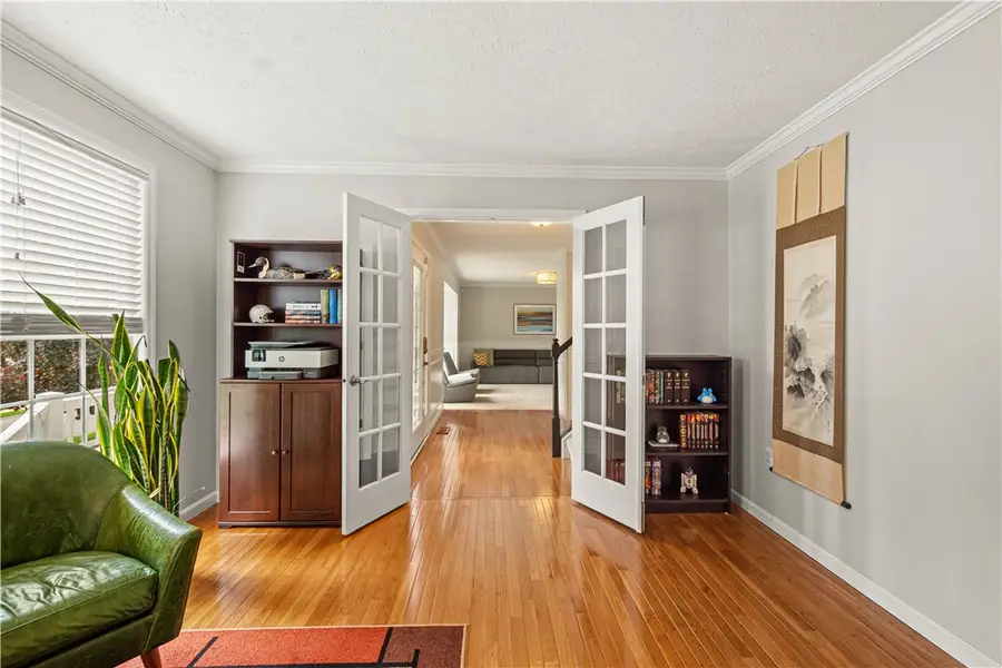 308 Fox Meadow Dr., Wexford, PA 15090 - #3