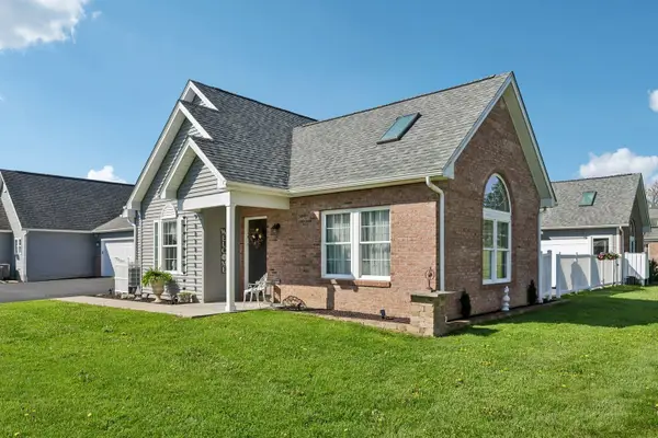 107 White Fox Court, Ellwood City, PA 16117