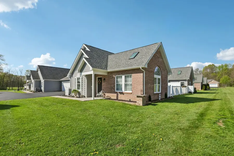 107 White Fox Court, Ellwood City, PA 16117 - #3
