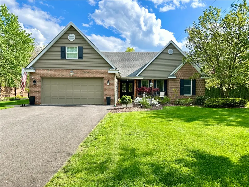 254 W Parkside Dr, New Castle, PA 16105 - #1
