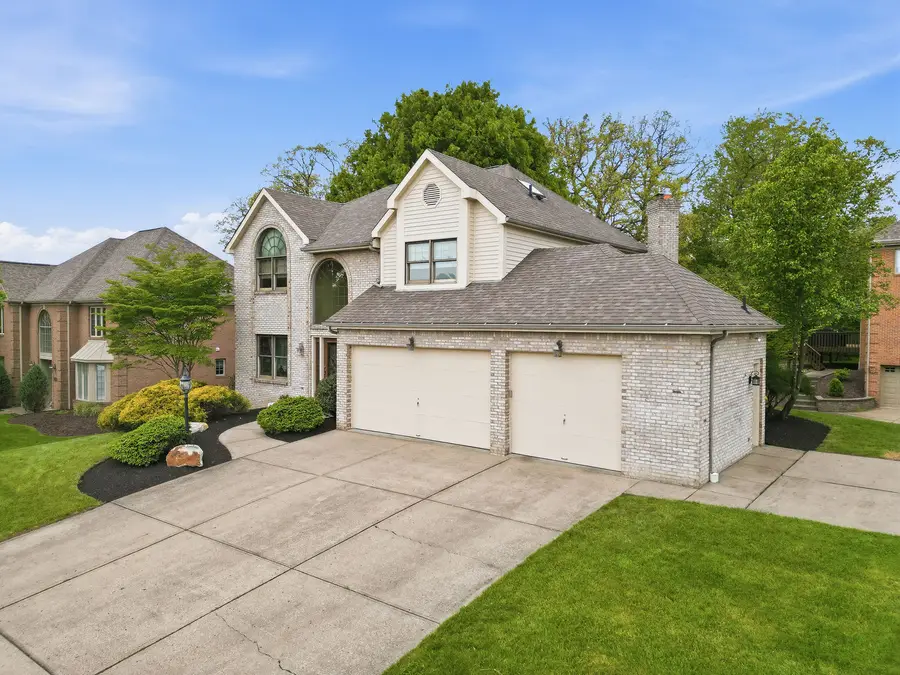 7045 Bennington Woods Dr, Pittsburgh, PA 15237 - #3